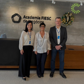 . Descrição completa da imagem: . Legenda da imagem: 